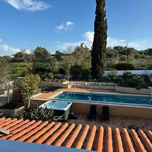 Villa Galvana, Guia (Faro)
